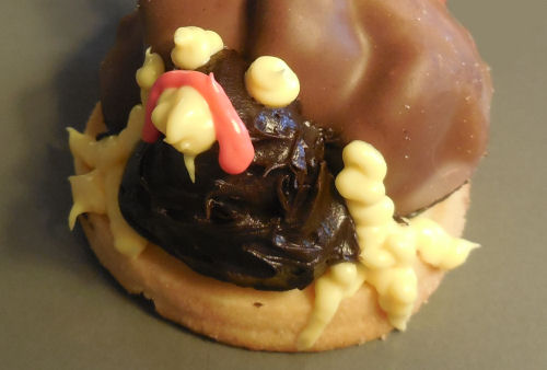 Marshmallow Turkey Cookie decorated body