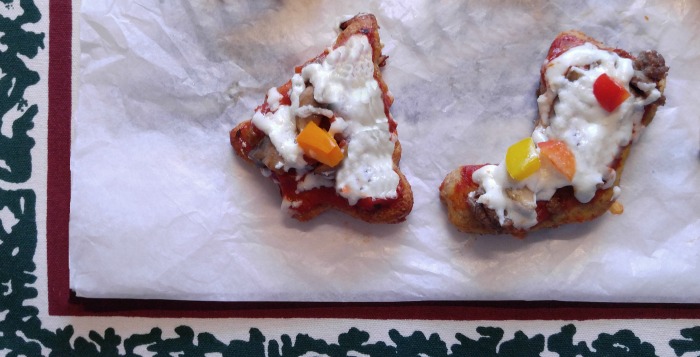 mini-christmas-pizzas-fb