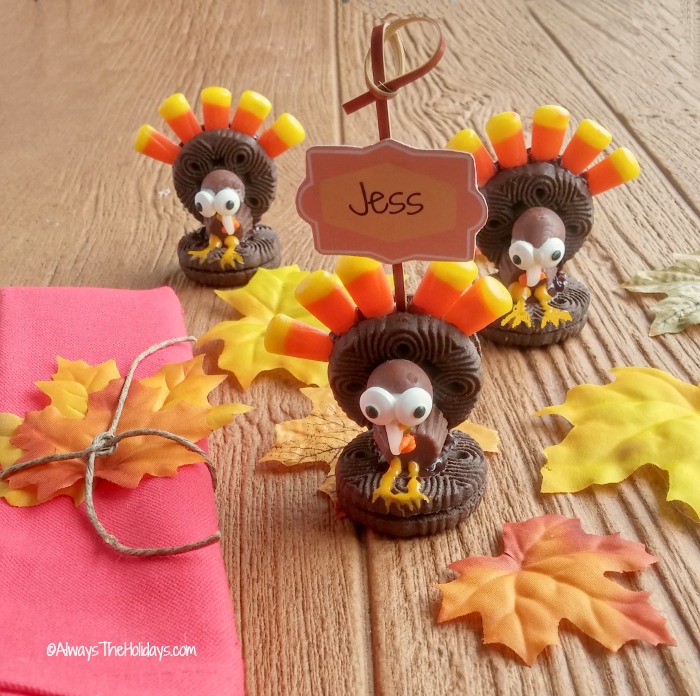 turkey cookie name cards Oreo Turkey cookies place card holder
