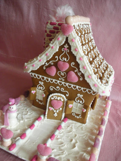 Pretty In Pink - Gingerbread House decorated with hearts from http://with-love-and-confection.blogspot.com/