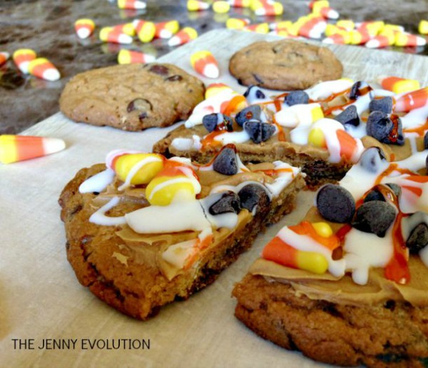 candy corn pizza Candy corn pizza cookie from thejennyrevolution.com