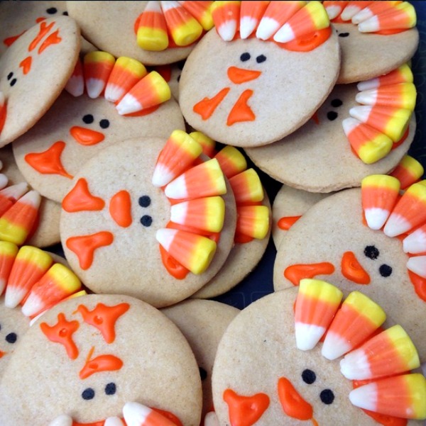 Candy corn turkey cookies from crafymorning.com