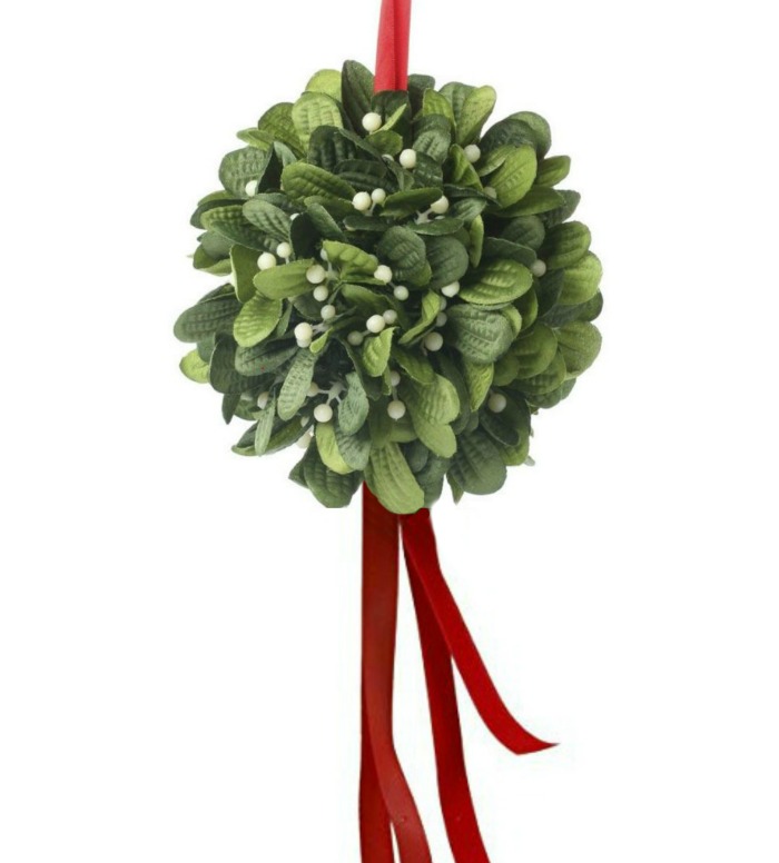 Mistletoe kissing ball Mistletoe kissing balls