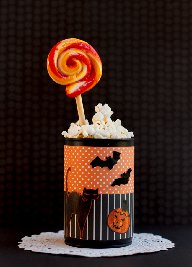 These Halloween party favors will hold your favorite snacks.