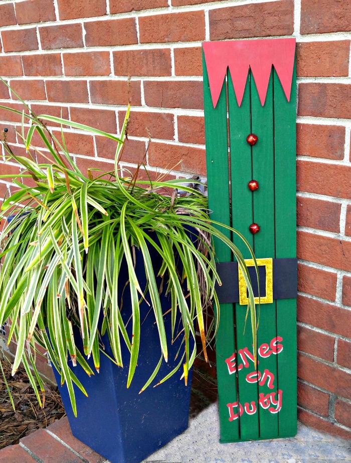 Wooden Elf Doorway Sign on Display
