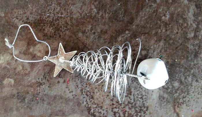 Silver wire Christmas tree ornaments adds a festive touch