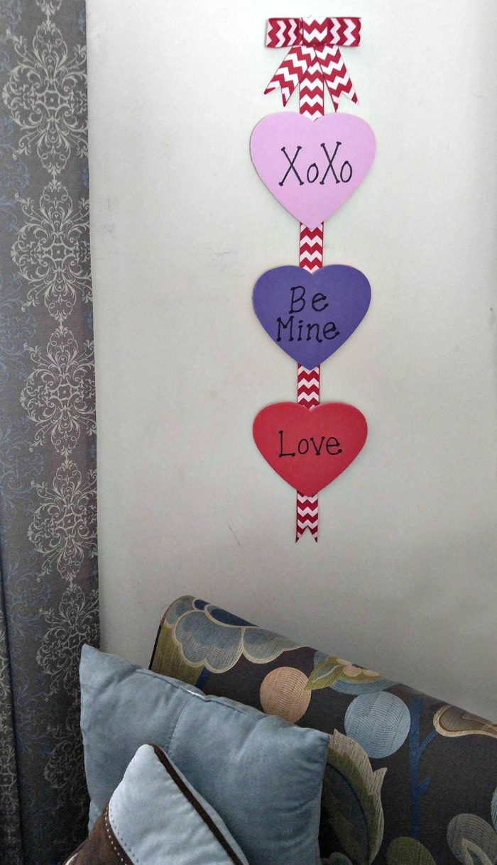 DIY Valentine's Day Wall Hanging