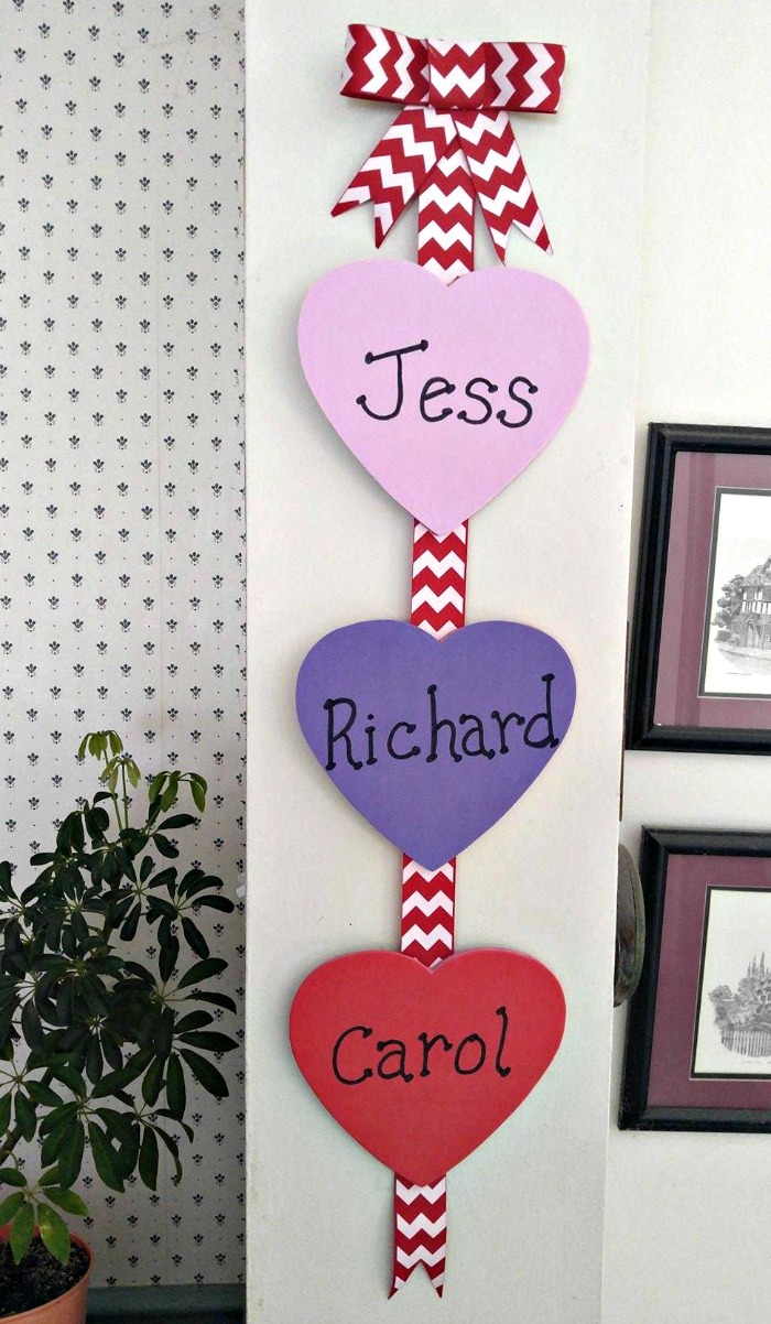 DIY Valentine's Day Wall Hanging