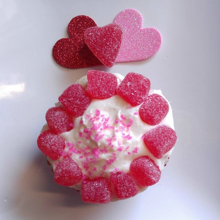 Mini gumdrops make an easy Valentines cupcake decoration