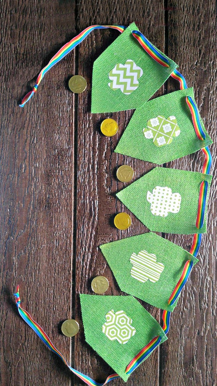 This St. Patrick's Day Banner is an easy no sew project that is perfect for a St. Paddy's day party