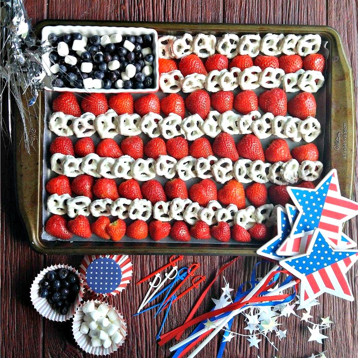 Easy 4th of July Fruit platter