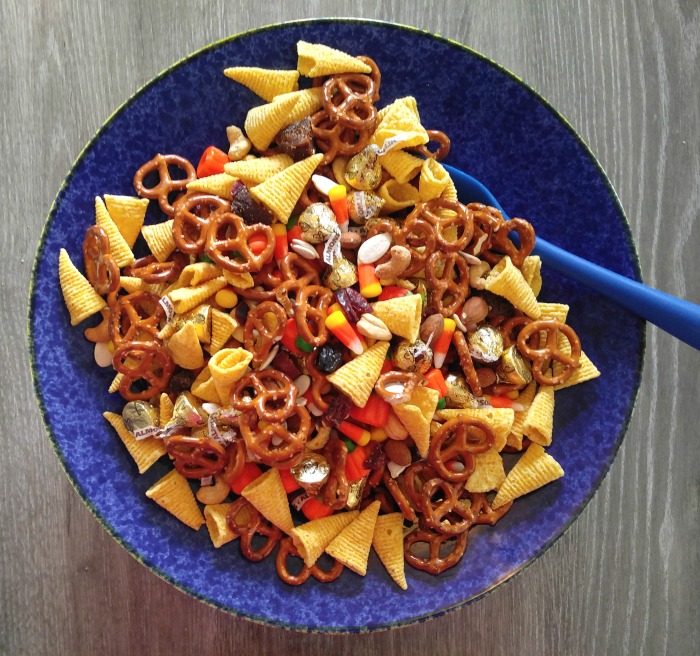 Thanksgiving snack mix Thanksgiving snack mix