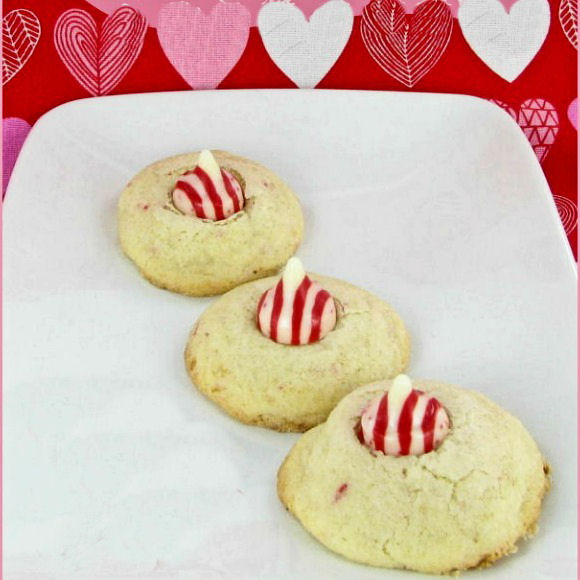 Valentine’s Day Kiss Cookies – Sweetheart Peppermint Cookie Recipe