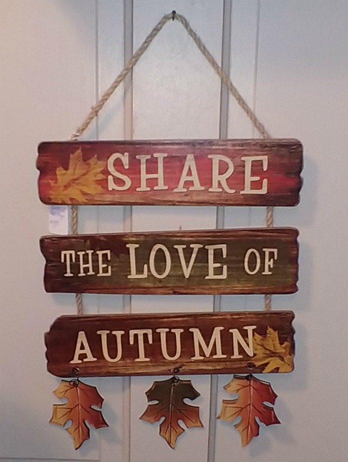 Share the love of Autumn sign