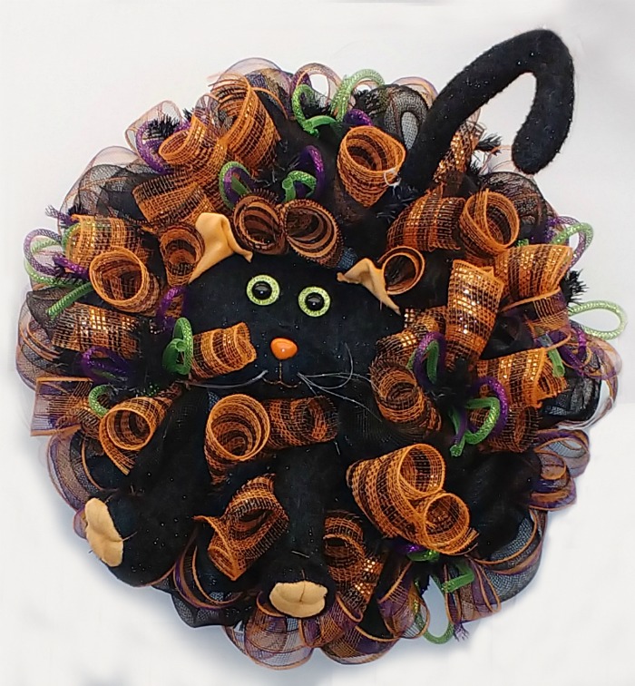 Haloween deco mesh wreath with a cat center
