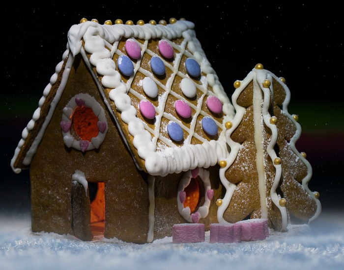 Gingerbread house and tree