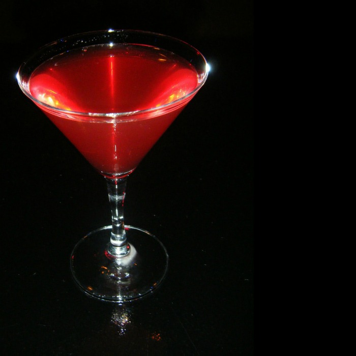 National Cosmopolitan Day – May 7 – Fun Facts & History