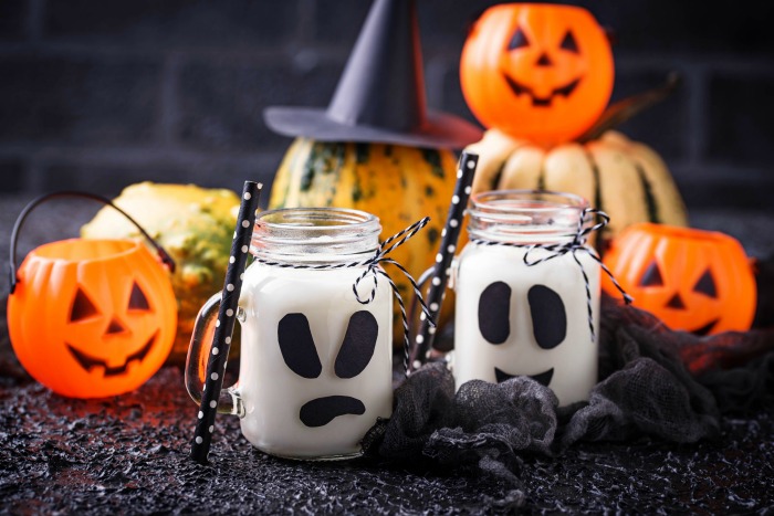 Pumpkins and Mason Jar ghosts Pumpkins and Mason Jar Ghosts with polka dot straws