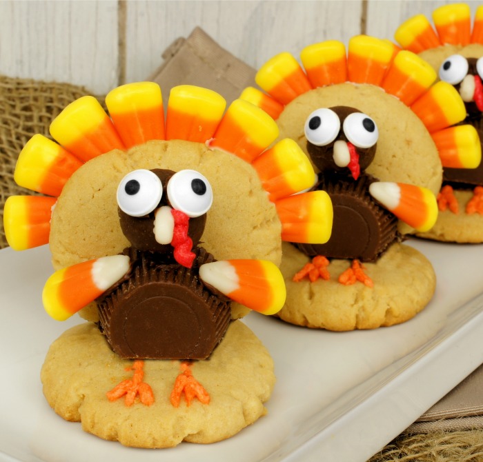 Cookie Turkeys for Thanksgiving – Cute Candy Corn Turkey Cookies