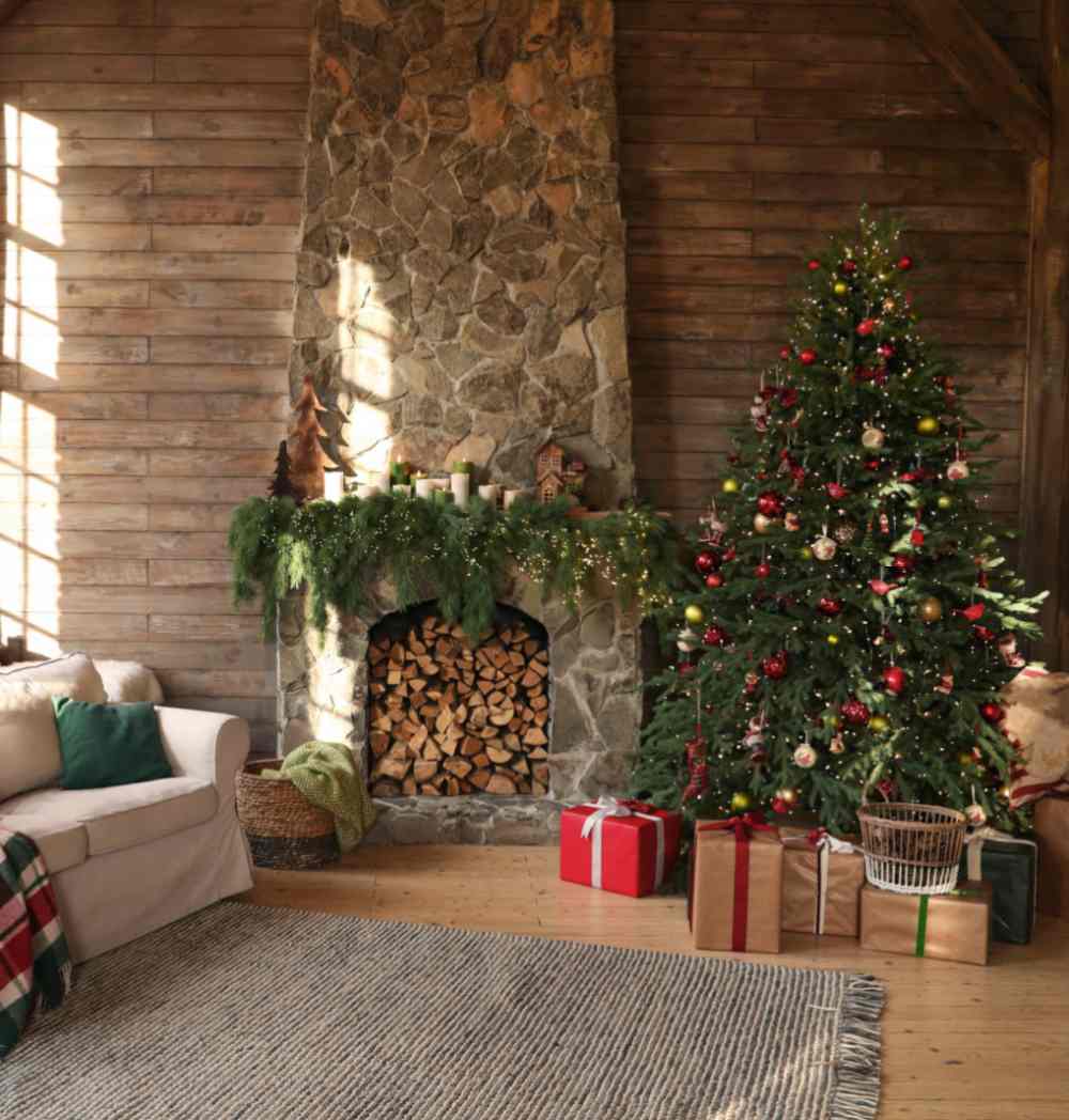 It's Christmas time! Room decorated with a Christmas tree, and presents.