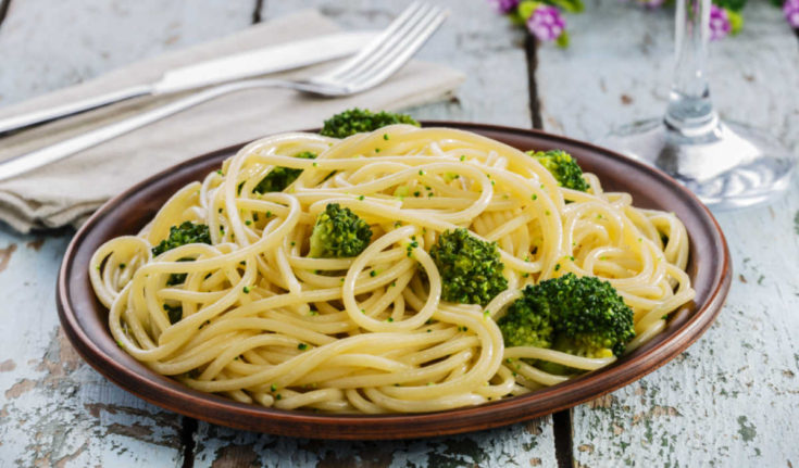 Image for Vegan Broccoli Pasta with Garlic and Onions in a Creamy Sauce